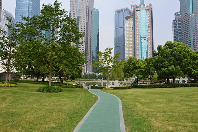 陆家嘴中心绿地
