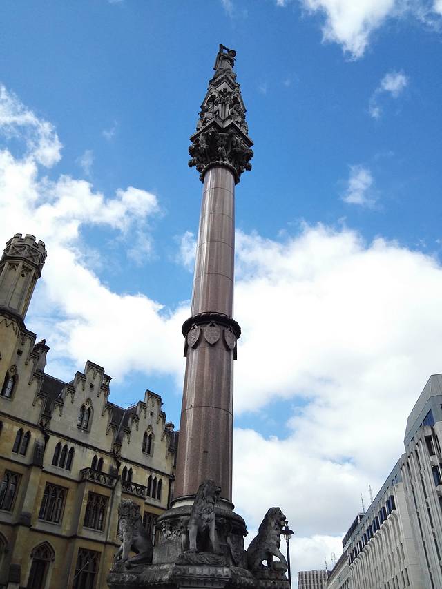 英国印象之你看不看都很绅士