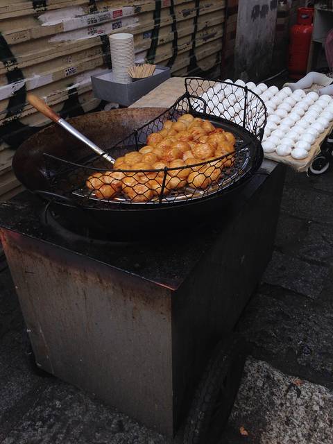 街边的糖油粑粑