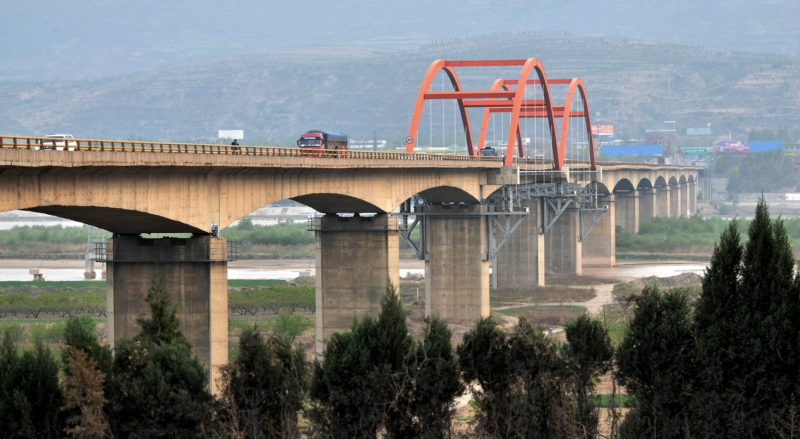 2022风陵渡游玩攻略,.车场不像停车场,说公园不.【去哪儿攻略】