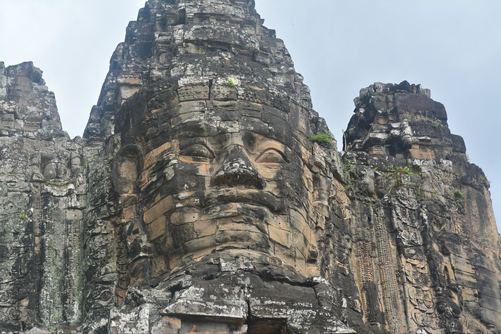 拍过的日出,但是很满足,对了,这个树,怎么看都像龙珠里,那美克星的树