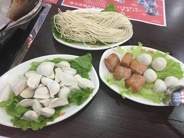 呷哺呷哺(曹路宝龙广场店)