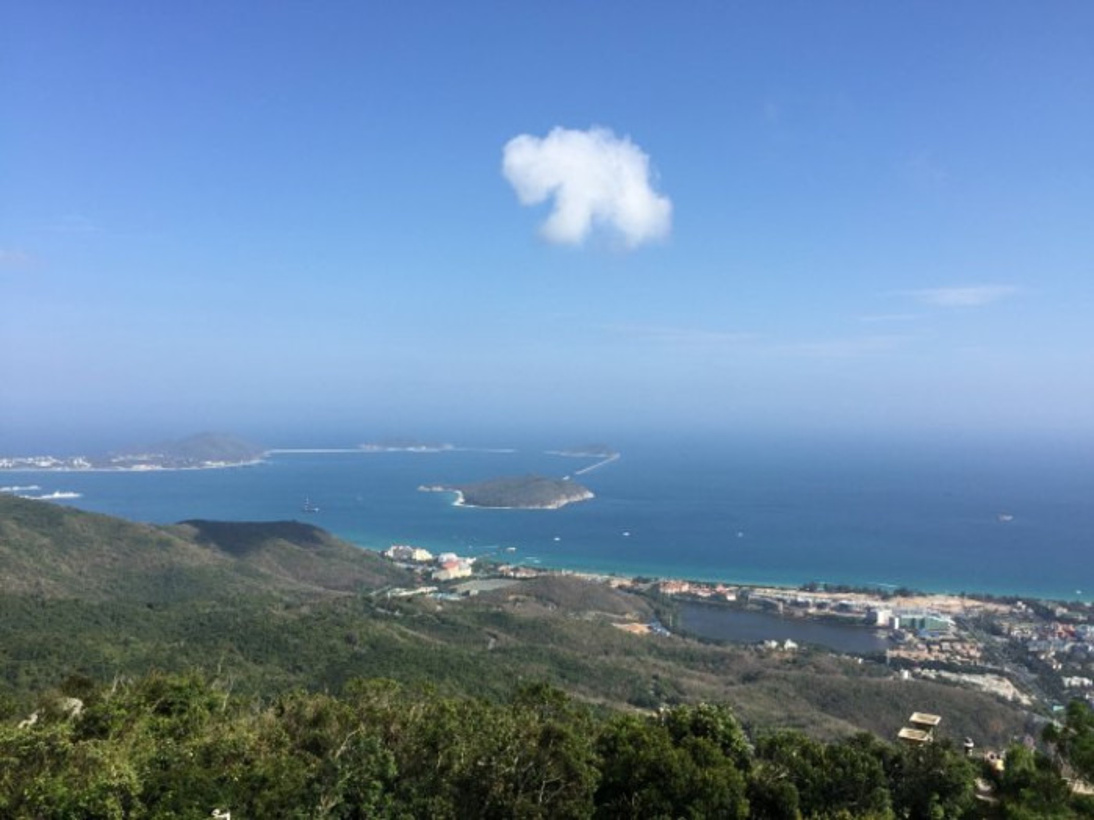 萌娃相伴游三亚