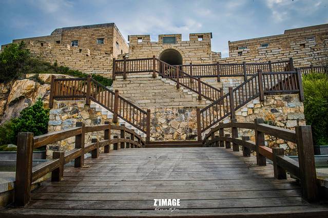东山风动石景区
