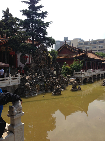 "... 直达昆明圆通寺 想起寺院 我去过最大的国寺 浙江杭州灵隐寺 那是我一个人的旅行第一季 杭州站_圆通寺"的评论图片