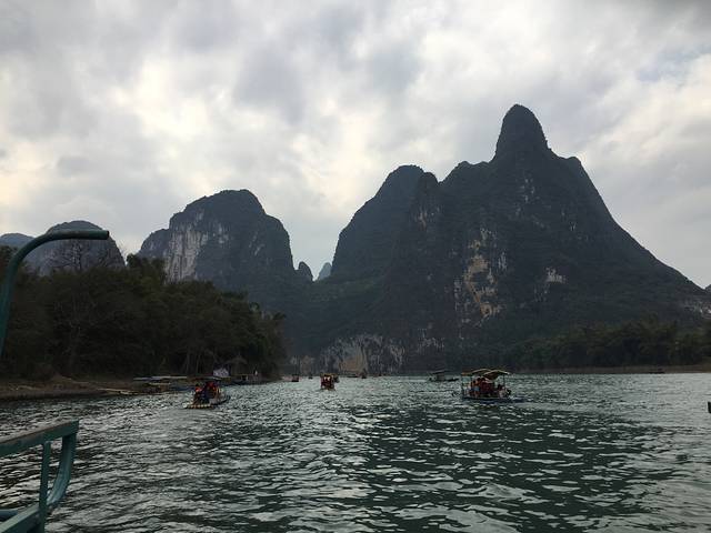 九马画山峡谷漂流