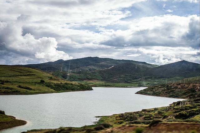 霞给藏族文化村