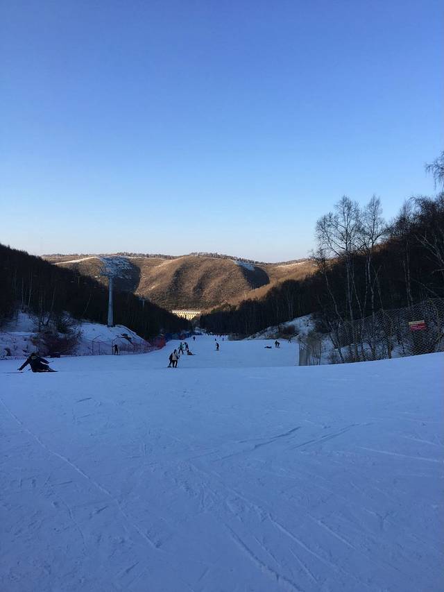 长城岭滑雪场