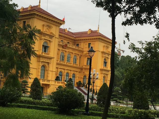 河内政府,居然和景区在一起