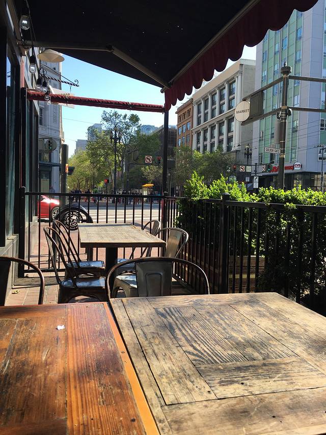 Saigon Sandwich Café