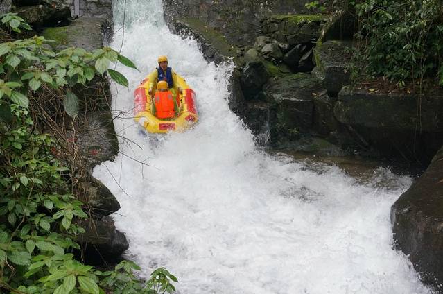 龙颈河漂流