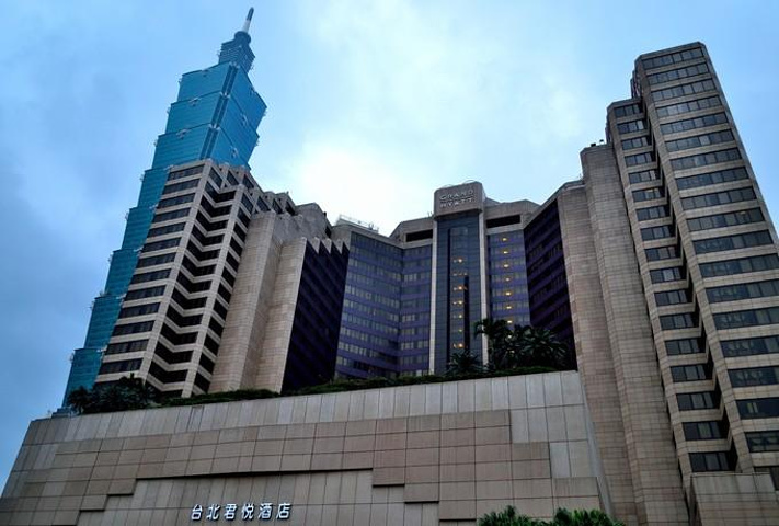 全程入住台北君悦大饭店就在101大厦边上地理位置很赞然后算是台北