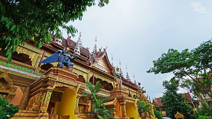 "曼听公园—总佛寺是西双版纳建造的第一所佛寺，傣语称为“洼巴洁”，是西双版纳佛教信徒朝圣的中心_西双版纳总佛寺"的评论图片