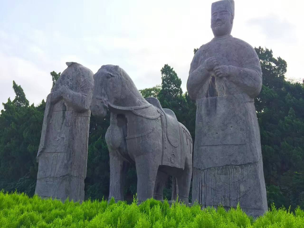 景区的服务也是非常不错的,我们到这里玩的也是非常开心d.