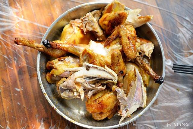 满記土窑烧鷄波浪山莊