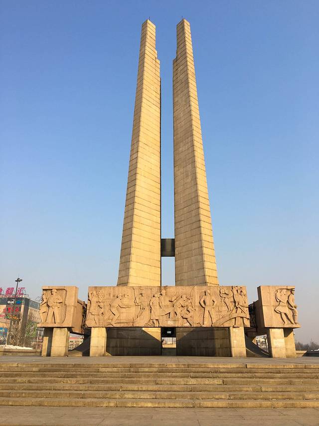 唐山抗震纪念碑广场