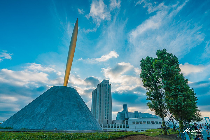 继续寻觅我们台场的第二目标——小一号的自由女神像,山寨纽约哈德逊