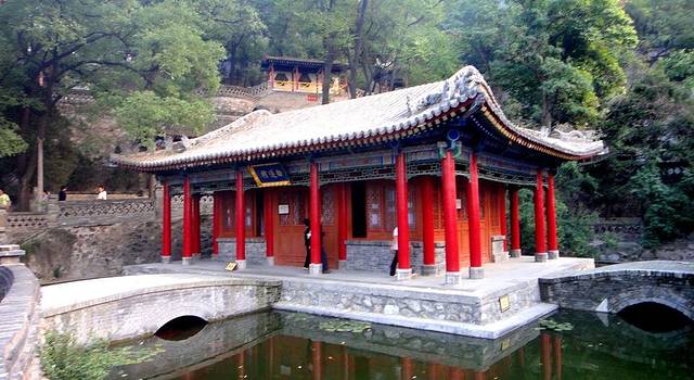 游走在十三朝古都西安,回望旷古盛世繁华