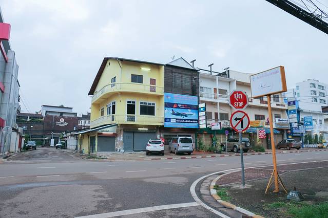 一个人口较为复杂的国家,100个local中,55人是老族人,11个是佧木族人