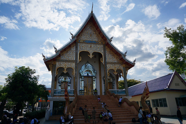 那么我建议除了非常有名的你可以做好功课特意前往