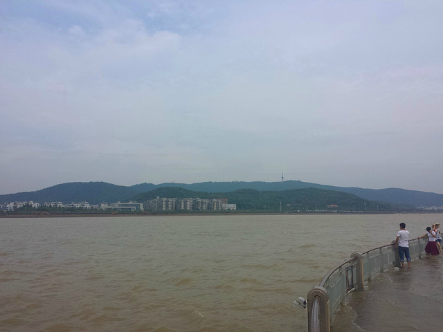 2017洲头现在有地铁站,汽车想要开进洲头会有