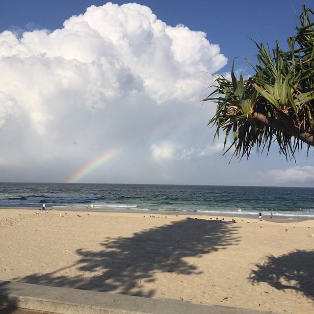 冲浪者天堂购物中心