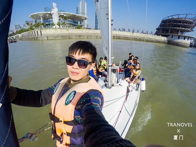 2018.几十艘帆船就浩浩荡荡地向台湾冲去了,途