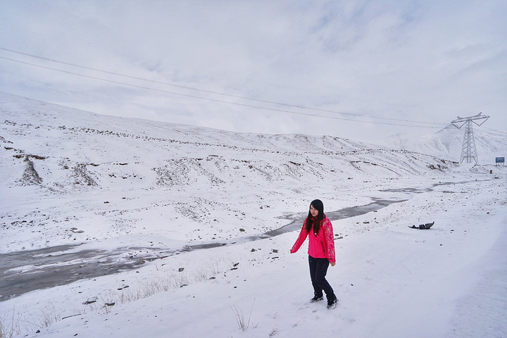 2017几小时后终于通路了,快到昆仑山口时,姐姐