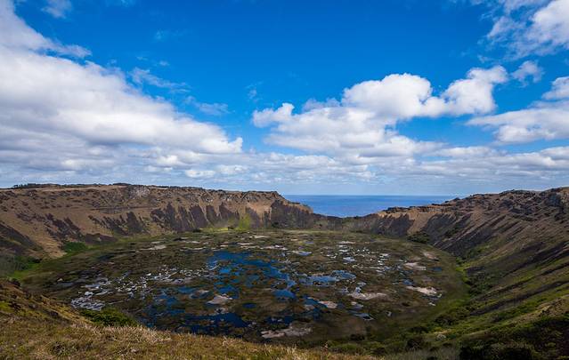 拉诺卡乌火山湖