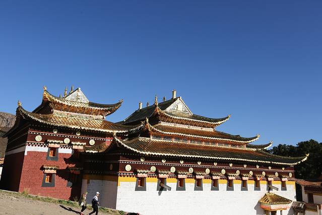 格尔底寺院