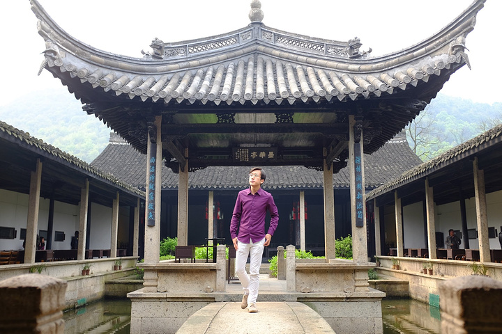 2022东晋著名书法家王羲之的寄居处,这一带“崇山峻岭,茂林修竹,又有清流激湍,映带左右”,是..._兰亭-评论-去哪儿攻略