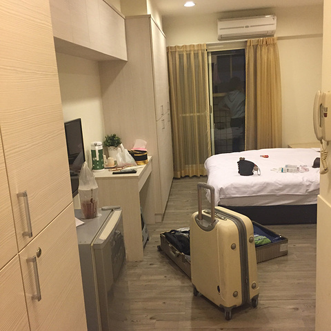 21人超级多 台中的民宿是在airbnb上定的很棒 第一站就是慕名而来的宫原眼科 货品真的很 宫原眼科 评论 去哪儿攻略