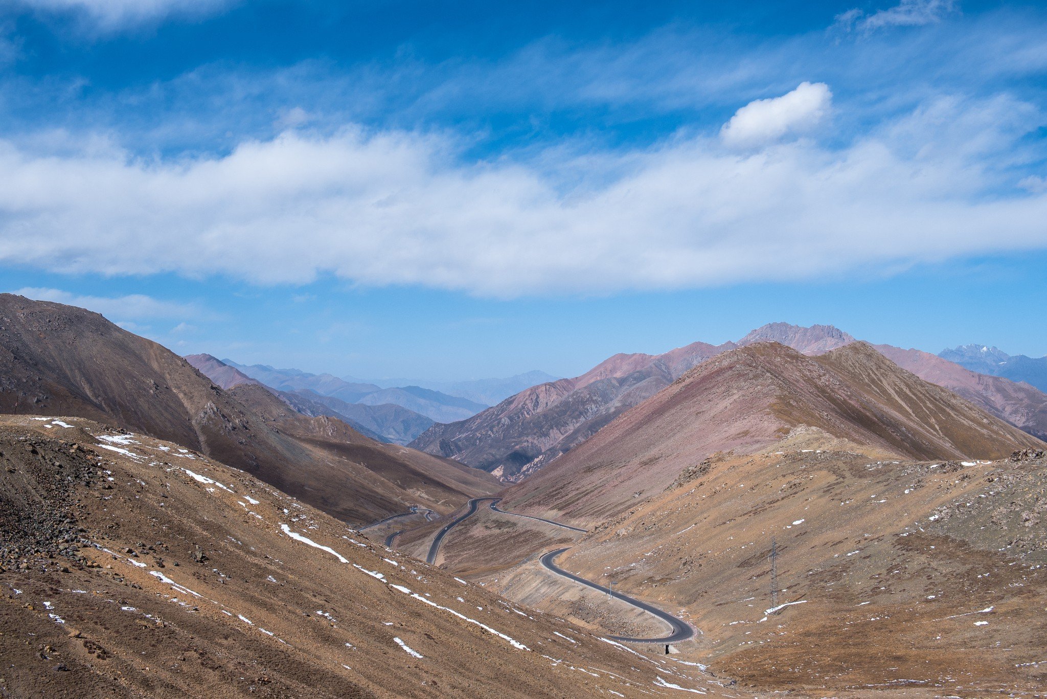 89 首页 on the way 大美青海 大冬树山垭口是昆仑山和祁连山口的分