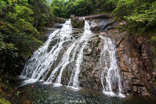 十八水原生态景区