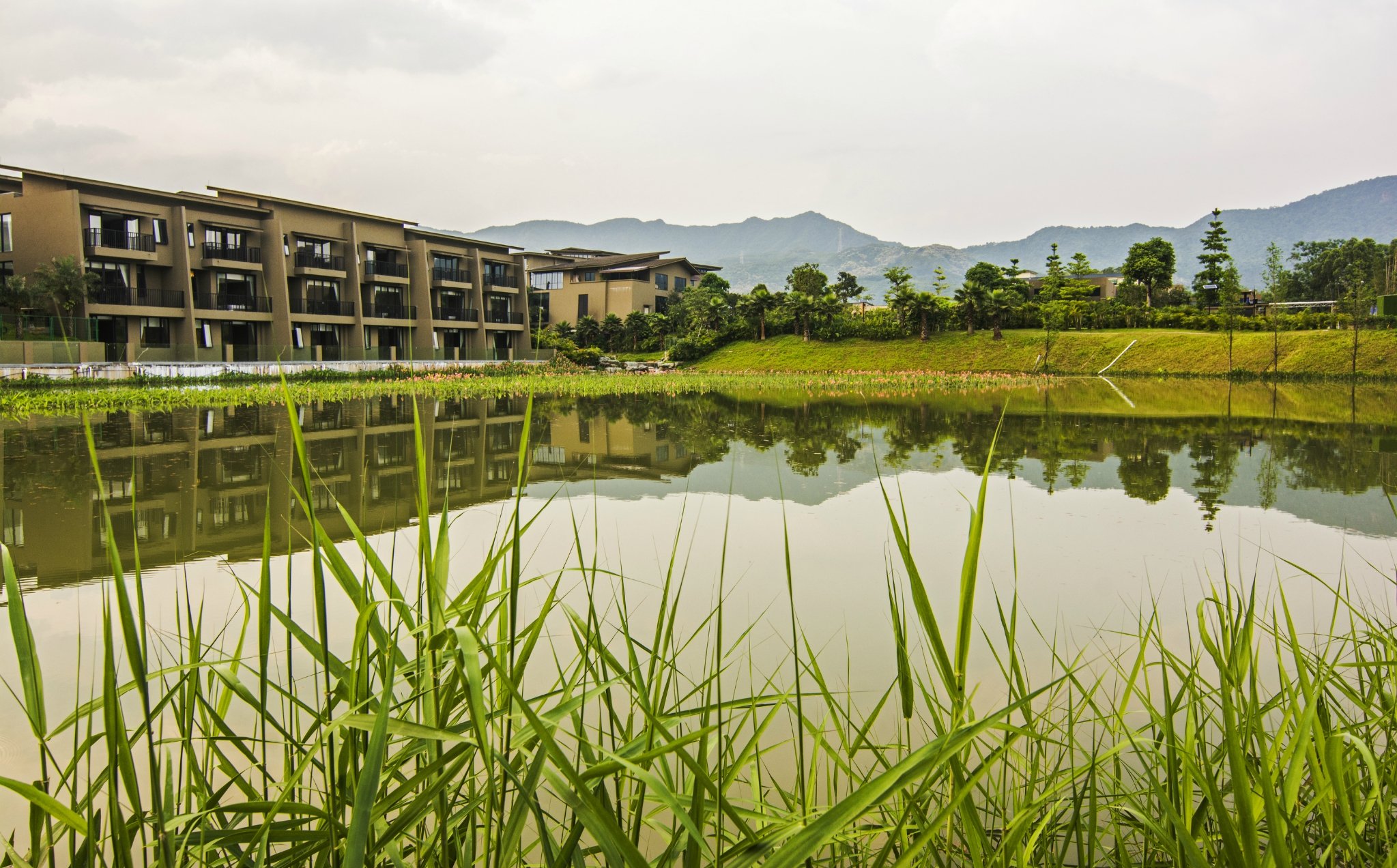 昆山和惠州gdp_昆山和霖光电车间图片(3)