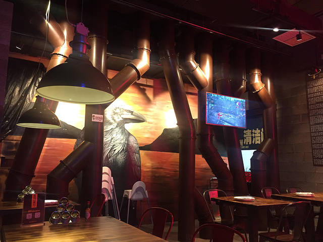 手握披萨_乌巢披萨人均消费