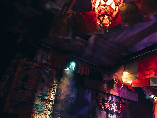 拉姆拉措藏式酒吧