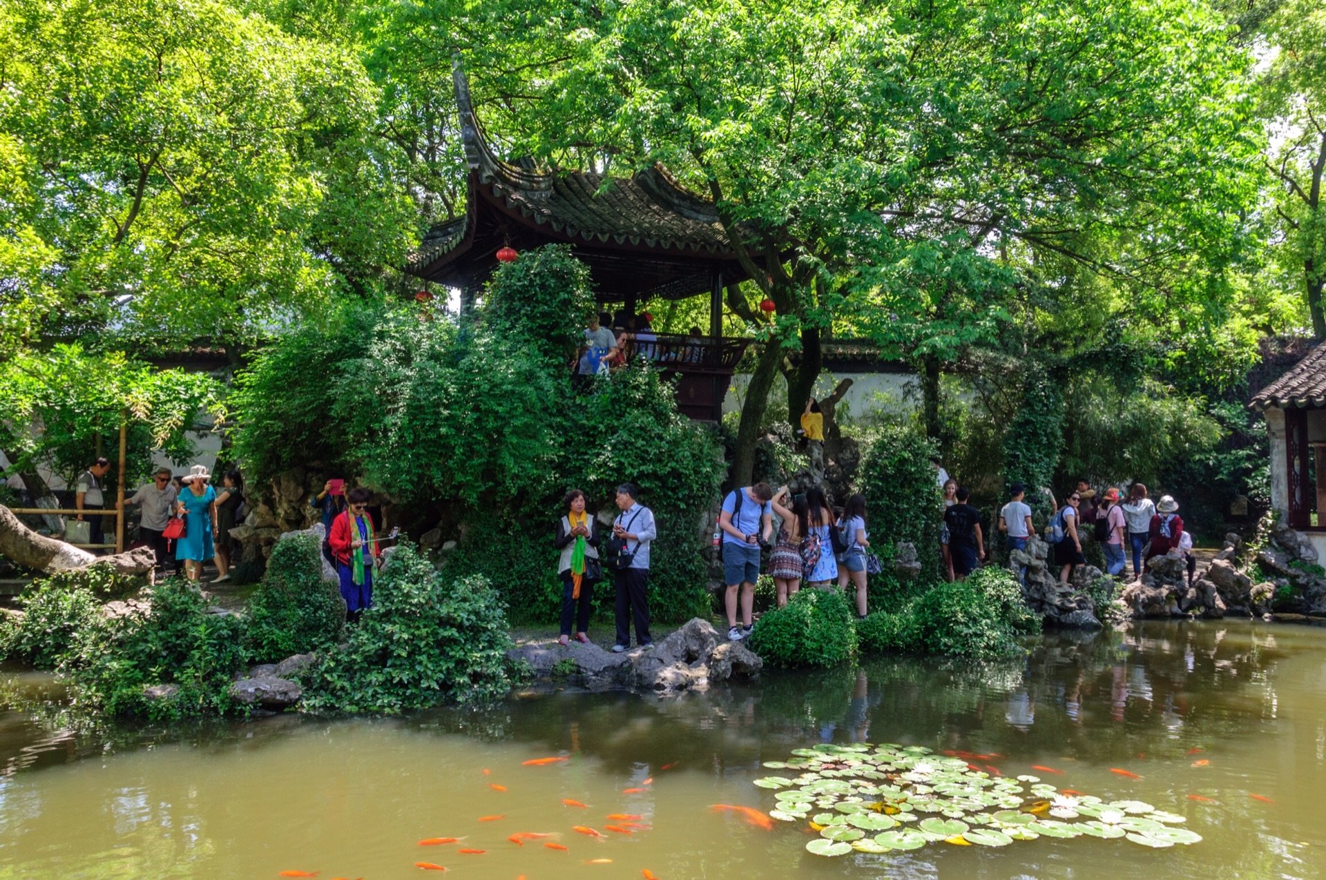 私园变公园,有些不堪负载.中庭为住宅的结尾,也是住宅向花园的过渡