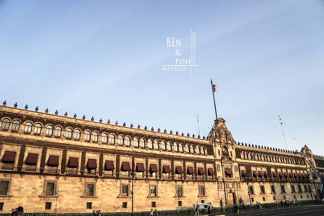 墨西哥城宪法广场