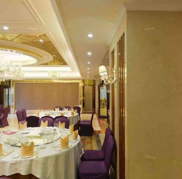 黄埔华苑酒家(黄埔店)