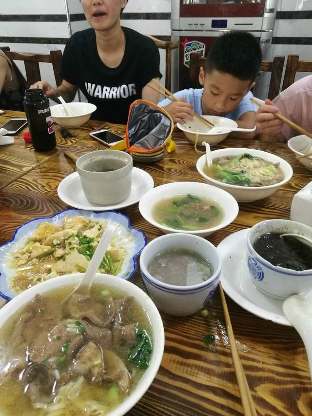 瞿秋白烈士纪念碑