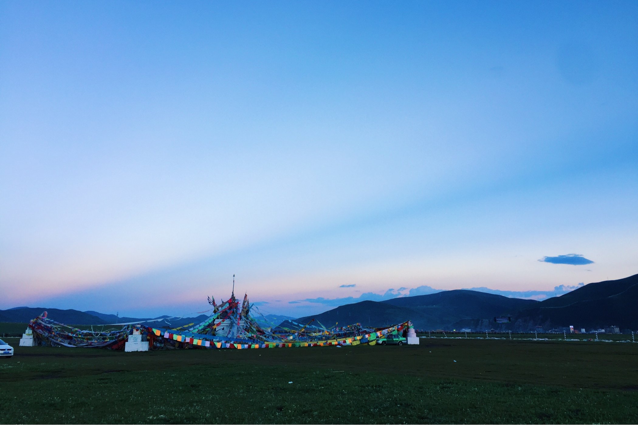 色达金马草原,旅游攻略,自助游,自驾游,自由行,游玩攻略指南【去哪儿