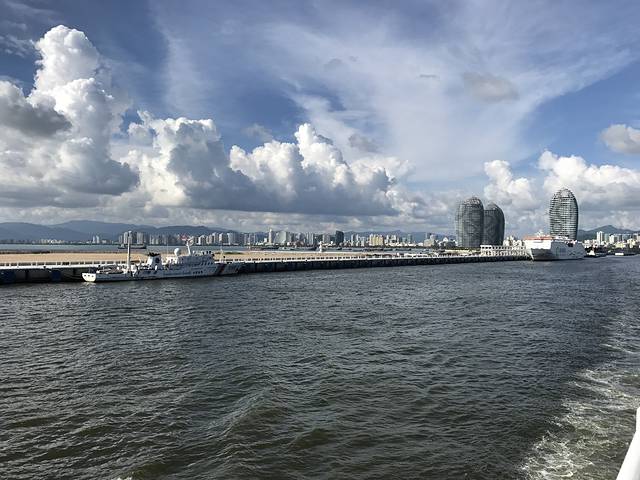 三亚凤凰岛国际邮轮港