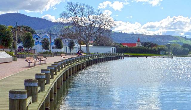 法卡雷瓦雷瓦毛利人村