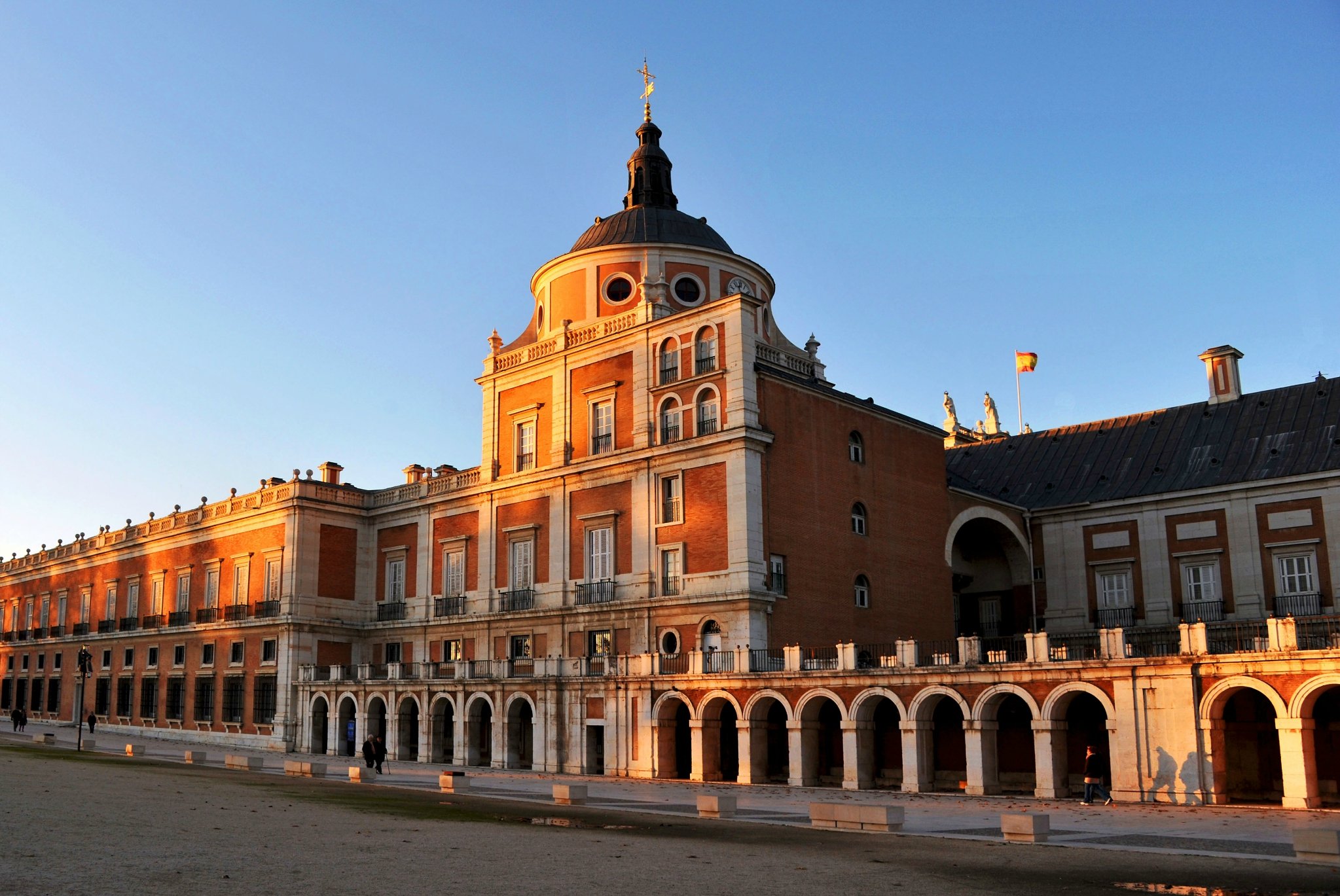 了但是最喜欢的就是这个在西班牙西北部caminosantiago的尽头的