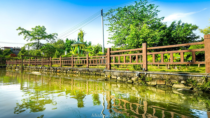 岭南水乡, 岸上步行,比较有名的点就是刘氏、梁