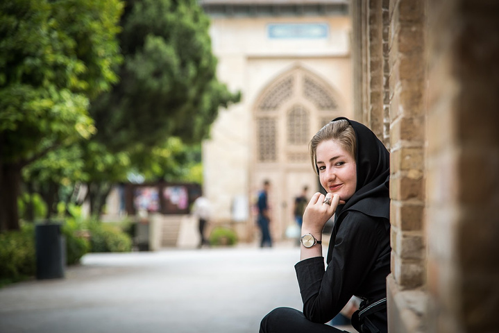 在去哈菲兹墓的路上路过了Google map上标记