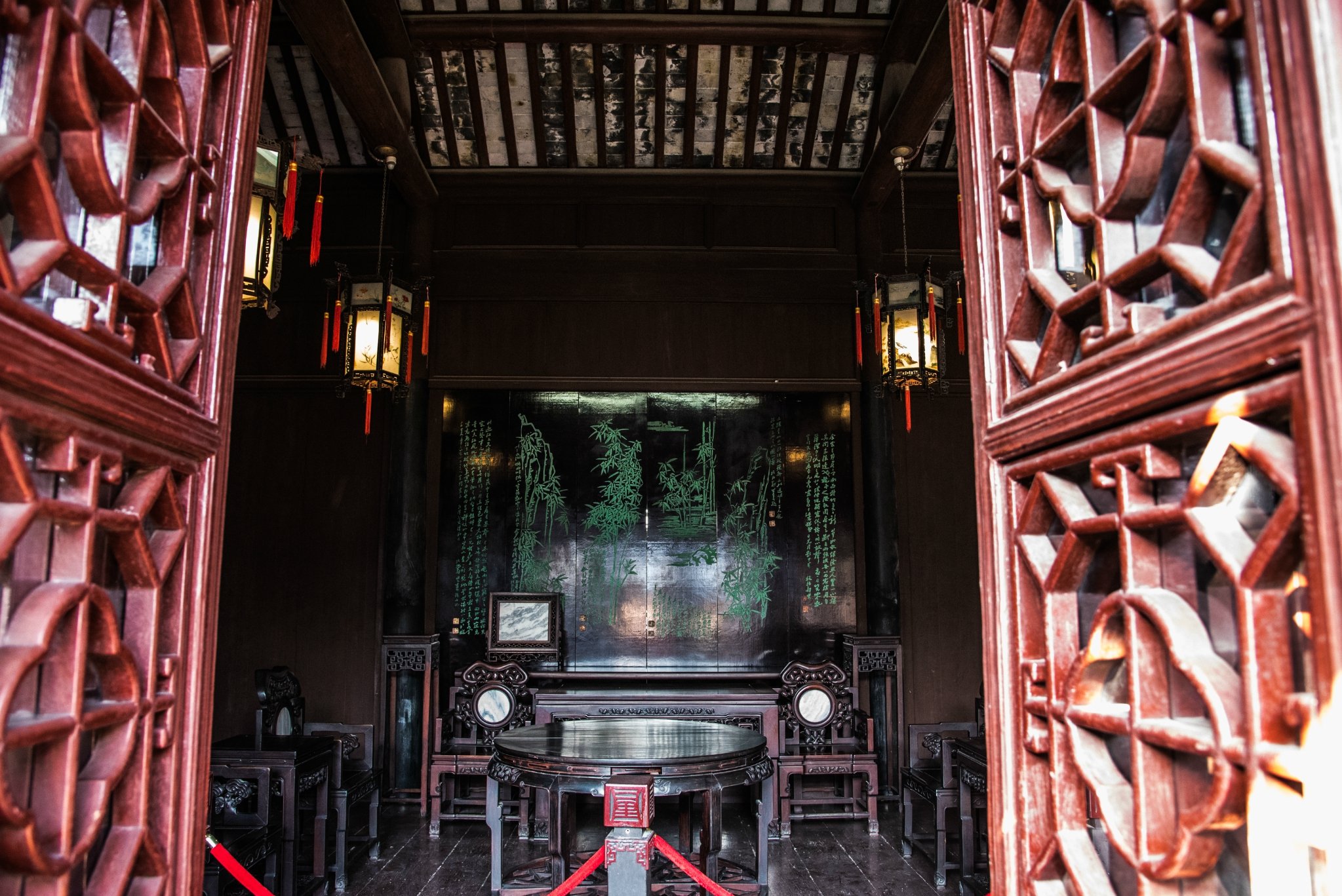 可以选择一些自己感兴趣的地方首先我去的是嘉荫堂和崇本堂两个景点靠