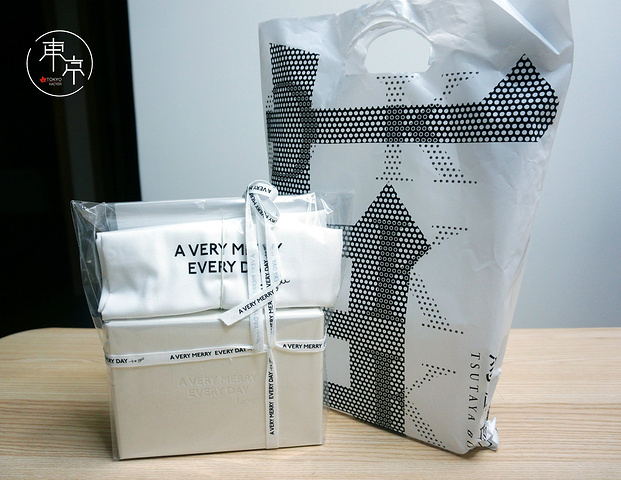 21一个是被称为最美书店的 茑屋书店 茑屋书店 就坐落于此处 茑屋书店 代官山店 代官山茑屋书店t Site 评论 去哪儿攻略