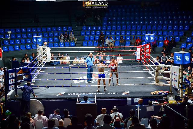 拉差达慕拳击馆